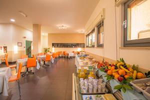 Hotel Residence Ulivi E Palme img13