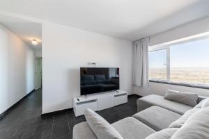 LUXURY HOMEs MOJACAR PUEBLO WITH PANORAMIC VIEWS A POOL JACUZZI AND ROOFTOP GYM