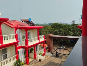Villa with Pool Near Mandrem Beach
