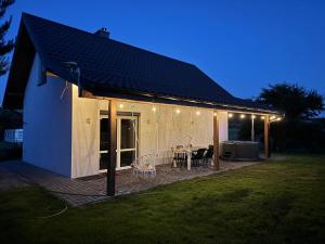 Dom nad jeziorem Hartowiec