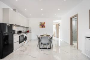 Icon Luxury Apartments