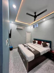 Chandra Residency Banaras