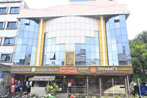 Hotel Shivaals Residency