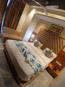 Hotel Lotus Town