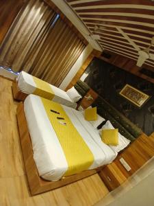 Hotel Lotus Town