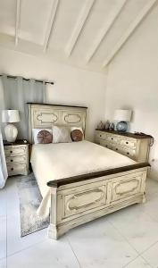 Sunset Serenity 2BR Oceanview Beach & Pool Access