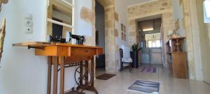 Cretan cottage of 1900 with beautiful olive yard