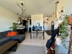 Top floor spacious apt in heart of Kallio