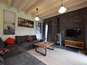 Grandeur Villa with Sauna & Jacuzzi in Durbuy