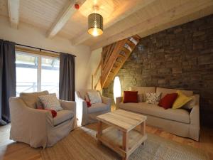 Grandeur Villa with Sauna & Jacuzzi in Durbuy