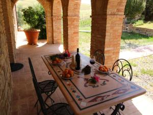 Charming Tuscan Farmhouse