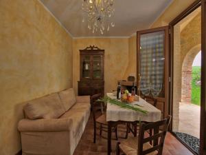 Charming Tuscan Farmhouse