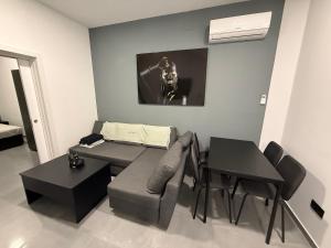 Apartment in the center of Alicante Black Luxury By Elconserje