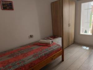 Wendy House - Central Sofia - 3BRDR - Private Courtyard - 5 min to Vitosha blvd