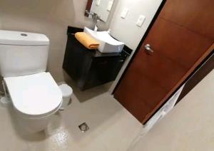 estudio soleado moderno con garaje San Miguel-Zona Sur