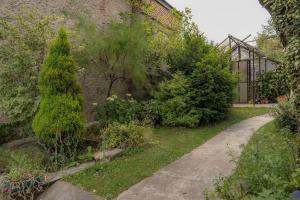 Sunny Holiday House in Telavi