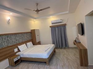 Vainavi Residency