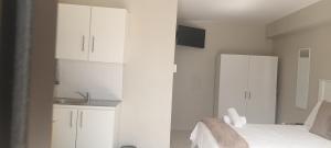 53 Tindale Road Self-Catering Accommodation