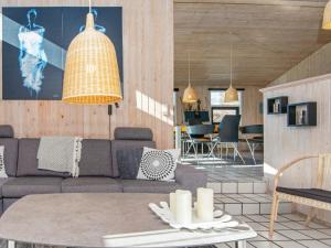 8 person holiday home in Juelsminde-By Traum