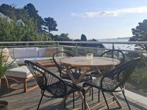 Appartement vue plage avec parking privé - FR-1-542-76