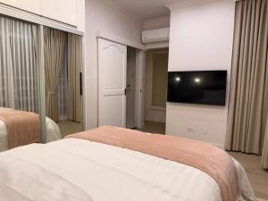 Elegant 4BR penthouse in BGC