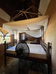 Sazani Beach Lodge and Tidal Lounge