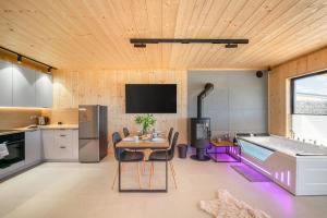 Domek Jacuzzi Escape Kołobrzeg