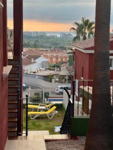 Chalet con piscina privada y aacc