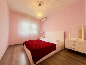 Tirana - GGpremiumstays - In the heart of Tiranë city center cozy apartment - Airport shuttle - Private parking