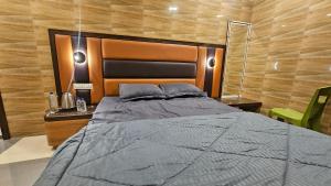 Hari har inn celebrations