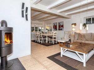 6 person holiday home in Skagen