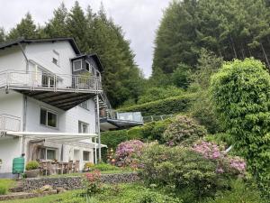 Sellerich Forest Hideaway