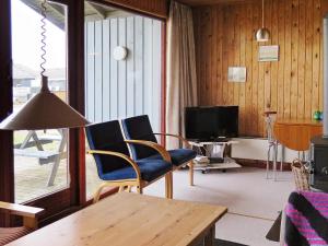 8 person holiday home in Harboøre-By Traum
