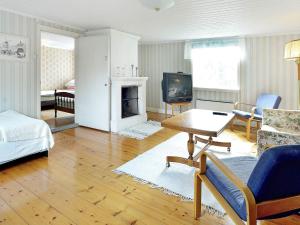 5 person holiday home in VÄDDÖ