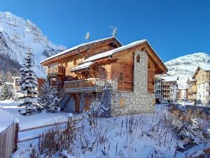 Superbe appartement 3 pièces, proche centre, avec parking - FR-1-518-168