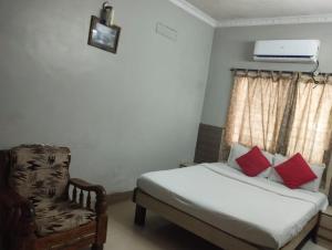 White fort lodge