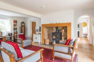 St Marys House by Keepers Cottages