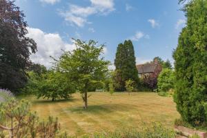 St Marys House by Keepers Cottages