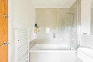 St Marys House by Keepers Cottages