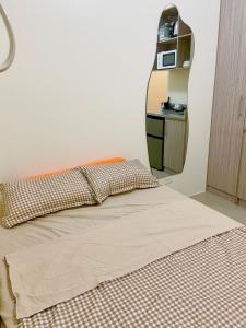 Walk to Araneta, MRT and Malls, Cubao, Netflix