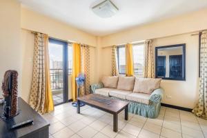 Lovely Skyview Haven -Near BGC