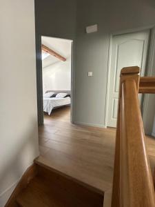 Une chambre double ou une suite parentale dans appartement cosy-chic