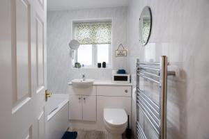 3BR Central Cheltenham - Near Racecourse Sleeps 5