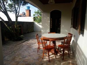 Casa geminada com piscina exclusiva