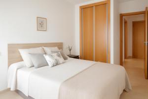 PANORAMIC PENTHOUSE APARTMENT, ESTRELLA de LA CALA, BENIDORM