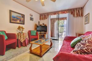 Duplex Apartment Sea views near the beach in Parque Santiago Las Americas