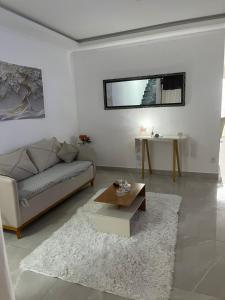 Casa de alto padrão com hidromassagem aquecida aceita pet perto da praia