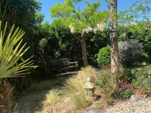 Maison entière avec jardin à 5 mn centre ville Aix en Provence