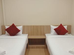 Easy Hotel - 1 min Train Station