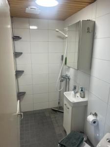 Maatilamajoitusta marjatilalla